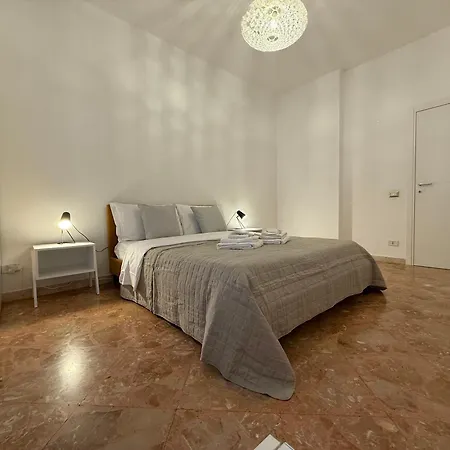 Citywise Isabella - Near Vecchia Apartment *